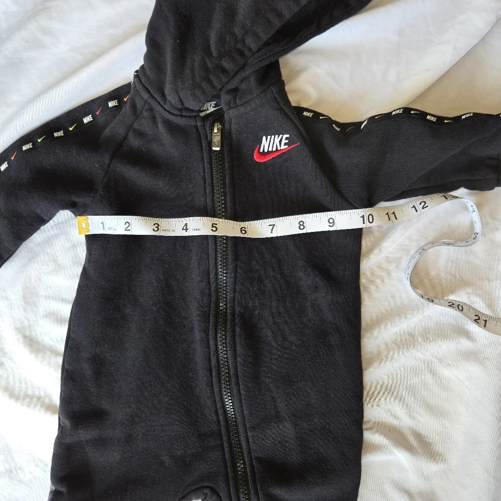 Nike Black Baby Boys Zip Up Hooded Winter Outfit 6-9 Months Coveralls Jumpsuit